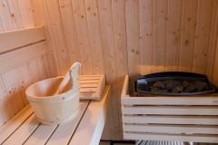 sauna-and-jacuzzi-room-on-the-terrace-16
